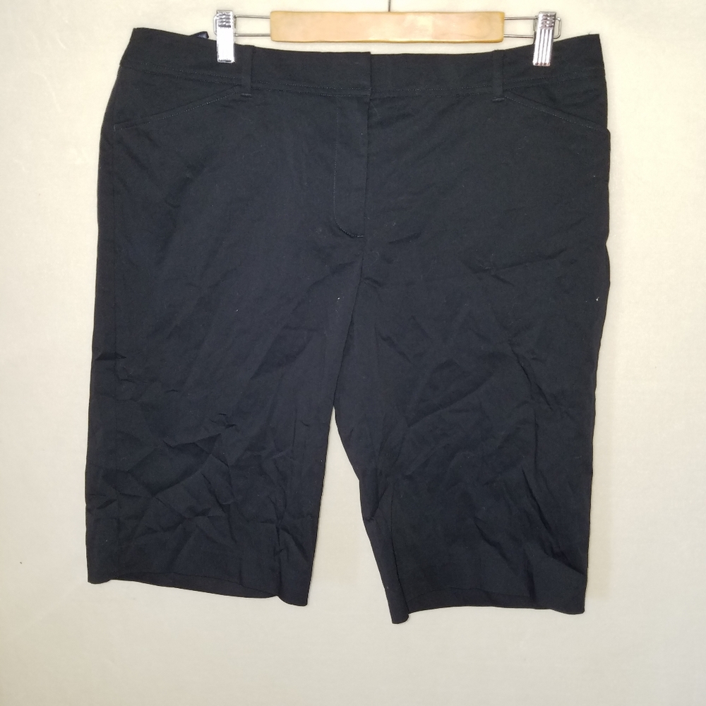 Sportscraft Eva Short Navy Size 16. Condition is "